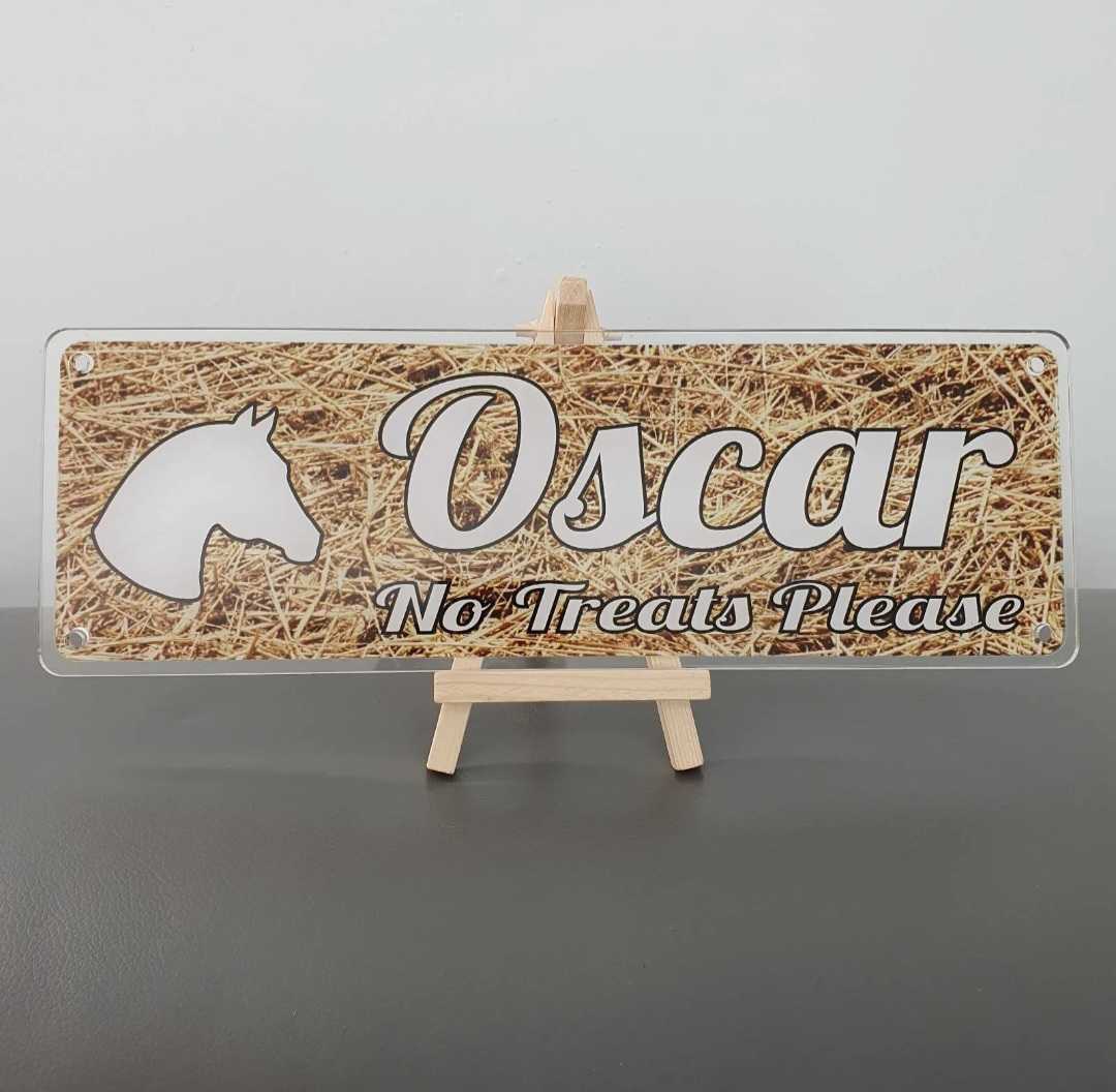 Oscar Design Straw Effect Style Background with White Text